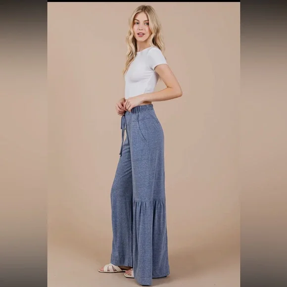 Solid Tiered Wide Leg  Flare Pants - Picture 3 of 6